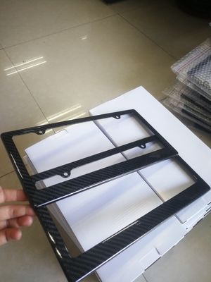 Thẻ giấy phép bằng sợi cacbon tùy chỉnh khung trắng đen Twill bóng Luxury tùy chỉnh 32 * 16